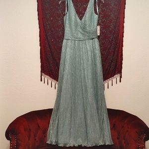 Allure Bridesmaid Dress 1476 Size 16 Color Waterfall